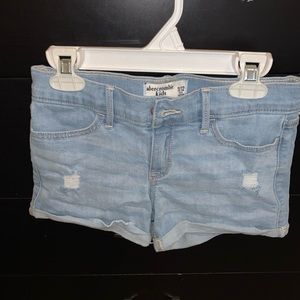 Abercrombie girls shorts.